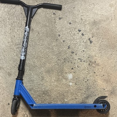 Oxelo Stunt Scooter blau/schwarz