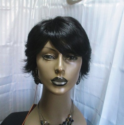RA22 Beverly Johnson short wig darkest brown color 2 lots of layers w/bangs NEW