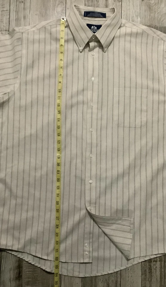 Camisa Oxford de manga corta con botones Stafford sin arrugas para hombre talla 17 ~ bronceada Foto 4 de 4