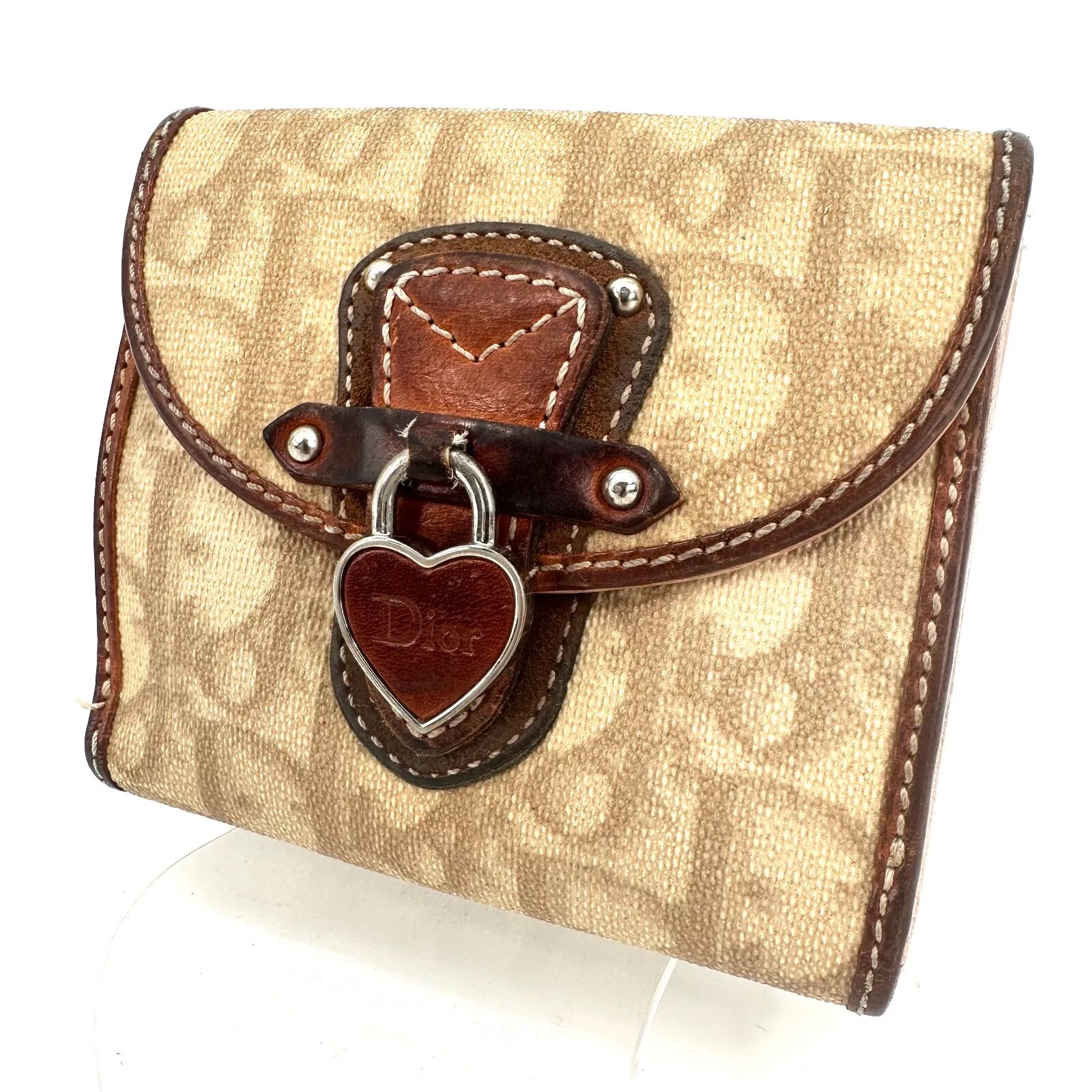 Portefeuille trotteur Dior coeur PVC beige romantique