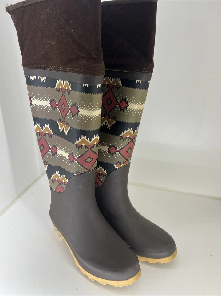 Mukluks Womens Rain Boots Brown Rubber Geometric Waterproof Mid Calf Slip On 7 - Image 2 of 4