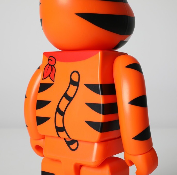 Medicom Toy Bearbrick 400% + 100% Kelloggs TONY THE TIGER