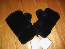 LAUNDRY by SHELLI SEGAL FINGER LESS GLOVES Mittens BLACK NWT Faux Fur ONE SIZE