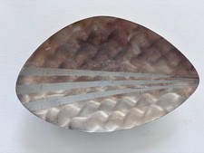 Vassoio astratto vintage marcato placcato argento rifinito a mano 