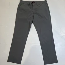 UnTuckIt Chancellor Tech Pant Mens 36x30 Gray Straight Fit