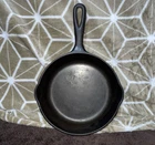 Vintage Wagner Ware Sidney -O- #5  Cast Iron Skillet 1055 H Black
