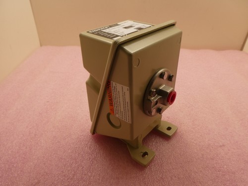 ASHCROFT / LPAN4HT2530 / PRESSURE SWITCH / 30PSI / 125/250VAC 125VDC - Picture 3 of 6