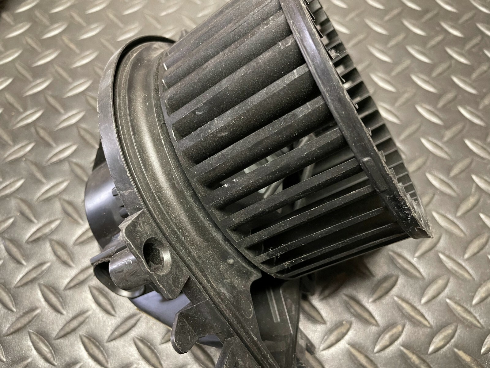 Valeo Heater Blower Motor - #R50LLGMV / 67326935371 - Fits Mini 