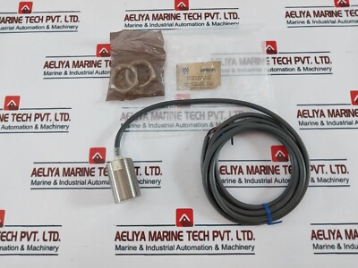 Omron E2E-X10F1 Photoelektrischer Sensor