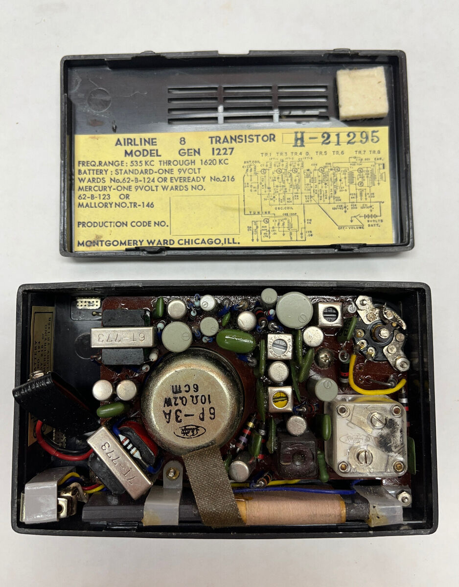 Vintage Airline 8 Transistor Montgomery Ward Transistor Vintage Airline 8 Transistor Montgomery Ward Transistor