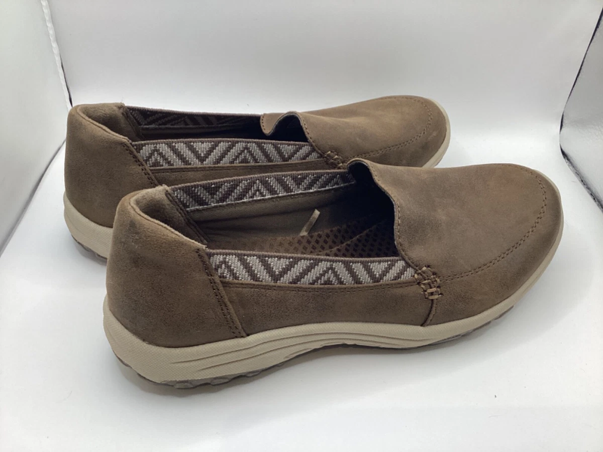 Skechers frilly shop