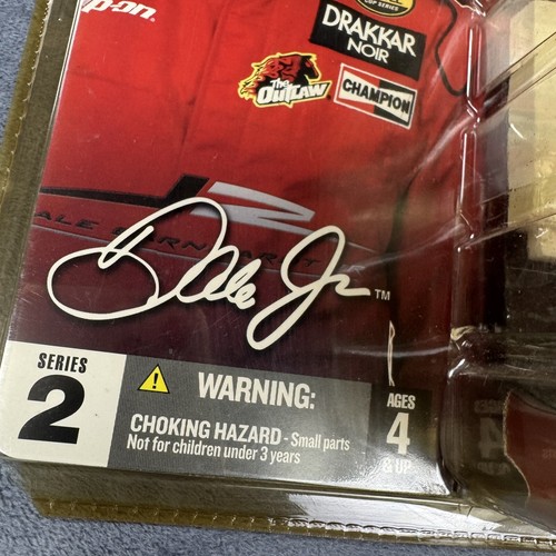 2004 McFarlane Dale Earnhardt Sr. Series 2 NASCAR Legend figure - Picture 3 of 10