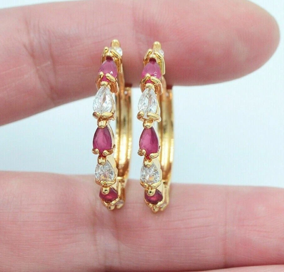 Aretes tipo argolla para mujer con rubí rosa simulado corte pera de 2 quilates enchapados en oro amarillo de 14 k Foto 4 de 4