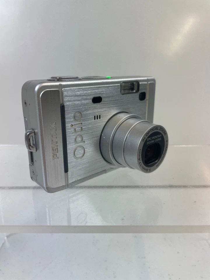 Pentax Optio S40 4MP Digital Camera with 3x Optical ZOOM Tested NO BATTERIES - Image 2 of 4