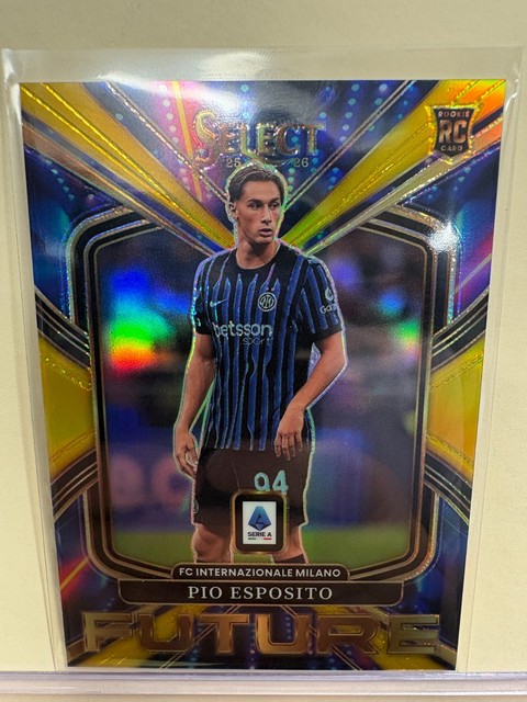 Pio Esposito (RC) - 2025-26 Panini Select Serie A - Gold Future Insert 01/10