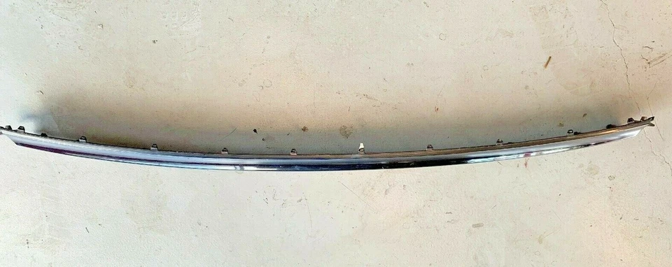 03-05 Mercedes C320 C230 Cupé Parachoques Trasero Centro Exterior Moldura Negro Foto 3 de 4