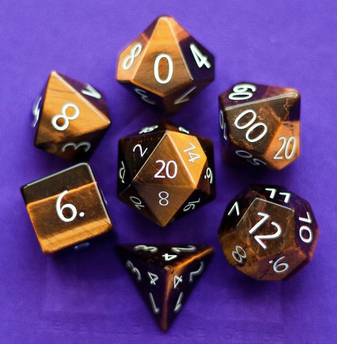 Engraved Tiger’s Eye: Full-Sized 16mm Polyhedral Dice Set MDG0218 - 第 1/1 張圖片