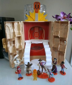 coco figurine play set