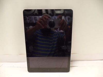 Apple iPad Air, Wi-Fi, 9.7in A1474 Black Space Grey BENT LITTLE Won't Power On