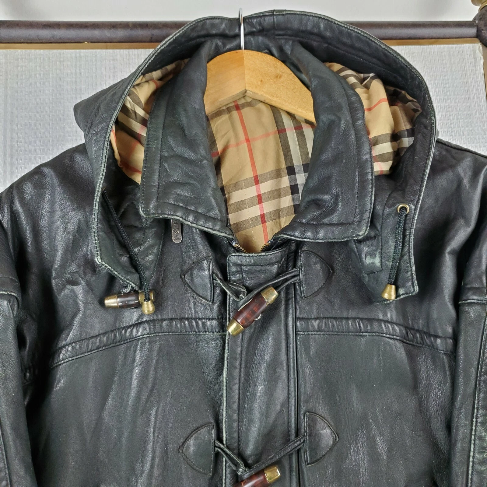 Raro cappotto vintage Burberrys England taglia grande da uomo in pelle con cappuccio e levetta