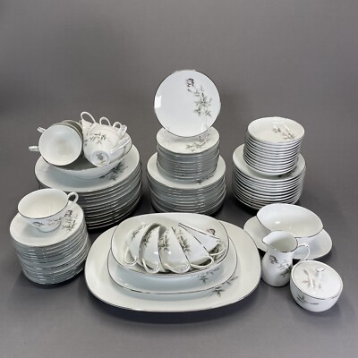 Noritake ポニョお皿２枚セット Noritake Janette 6604 Dinnerware Set Replacements Grey Pink Floral