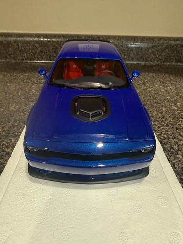 Auto Art 71772 1/18 Dodge Challenger R/T Scat Pack carrocería ancha 2022 azul índigo - Imagen 5 de 8