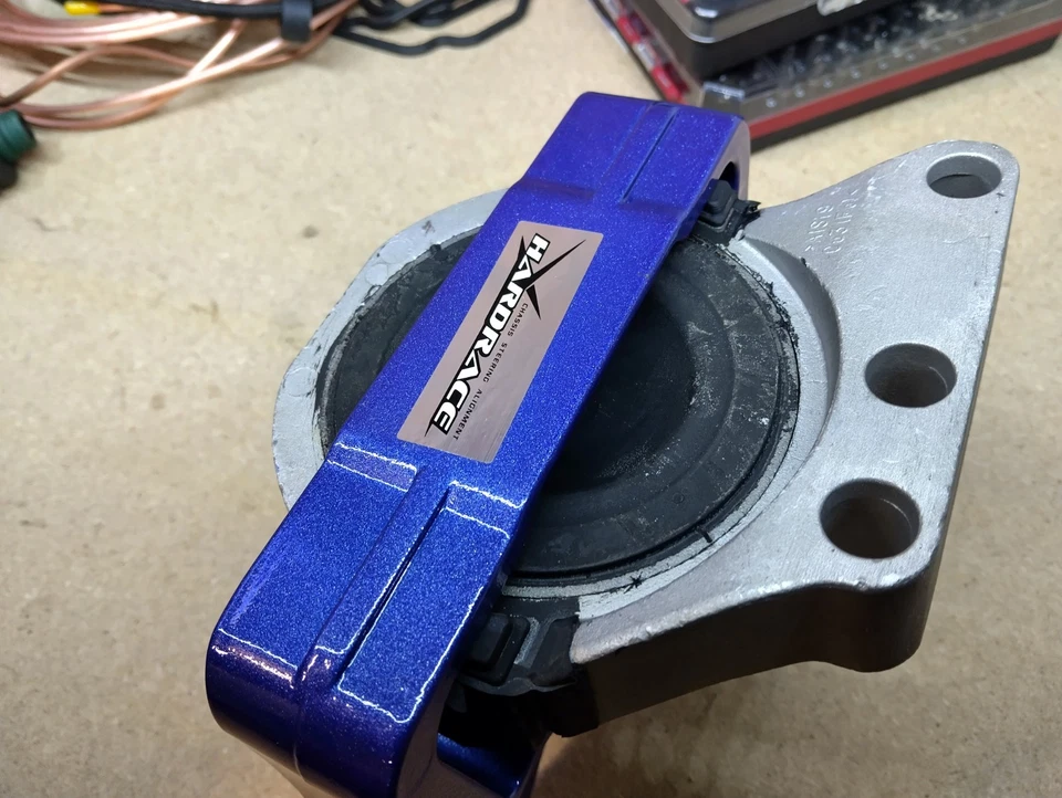 Hardrace Right Hardened Engine Mount for Ford Focus Mk3 ST & RS Brand-new - Image 4 of 4