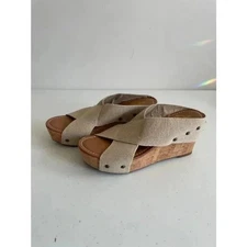 Women's Crown Vintage Tan Canvas Wedge Sandals Size 6.5 M EUC