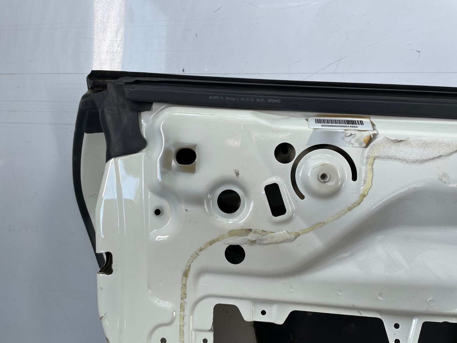 ✅13-19 OEM Maserati GT Sport M145 Front Left Driver Door Shell Panel White *NOTE