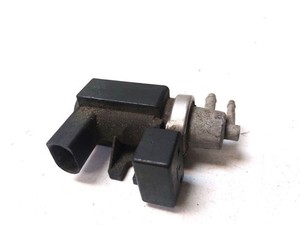 Volkswagen PASSAT B6 2006 Diesel 100kW Turbolader Druckwandler Magnetventil