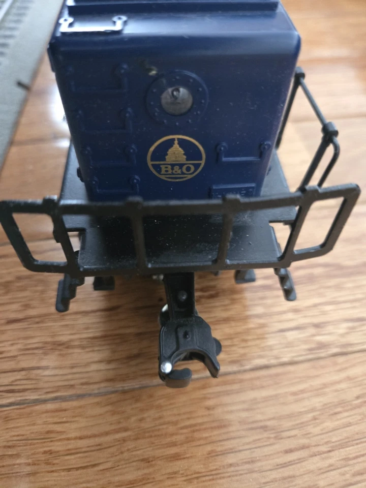 K-LINE 0/027 K-2310 B&O DUAL MOTOR S-2 DIESEL SWITCHER - Image 3 of 4