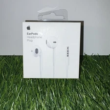 Apple EarPods In Ear Canal Headset - White (MNHF2AM/A) *New in Original Box