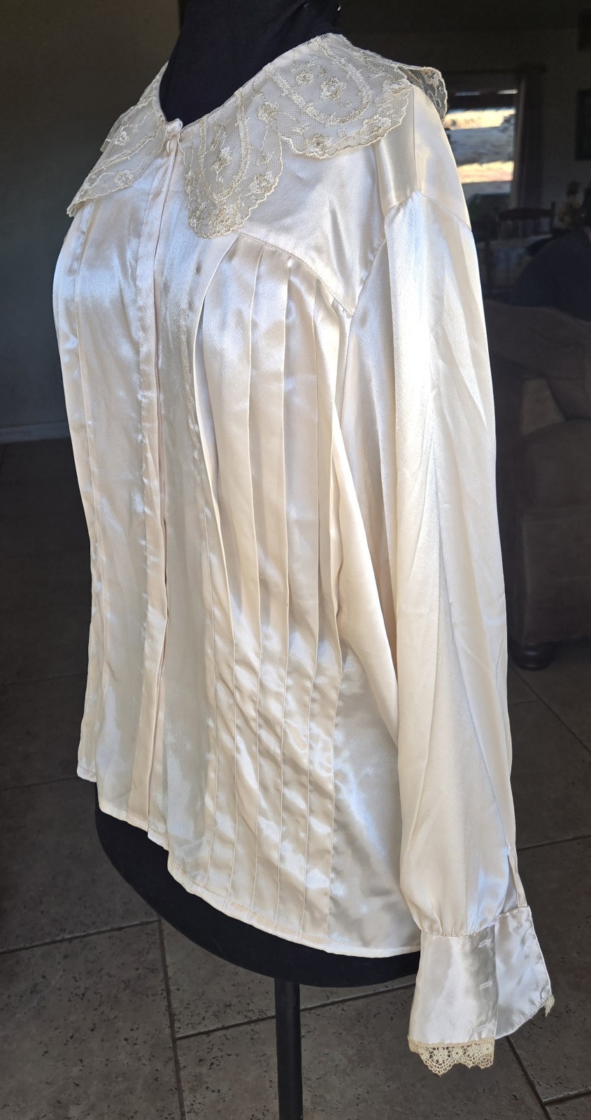 1980s NOTATIONS Silky Polyester Front Pleated Blo… - image 2