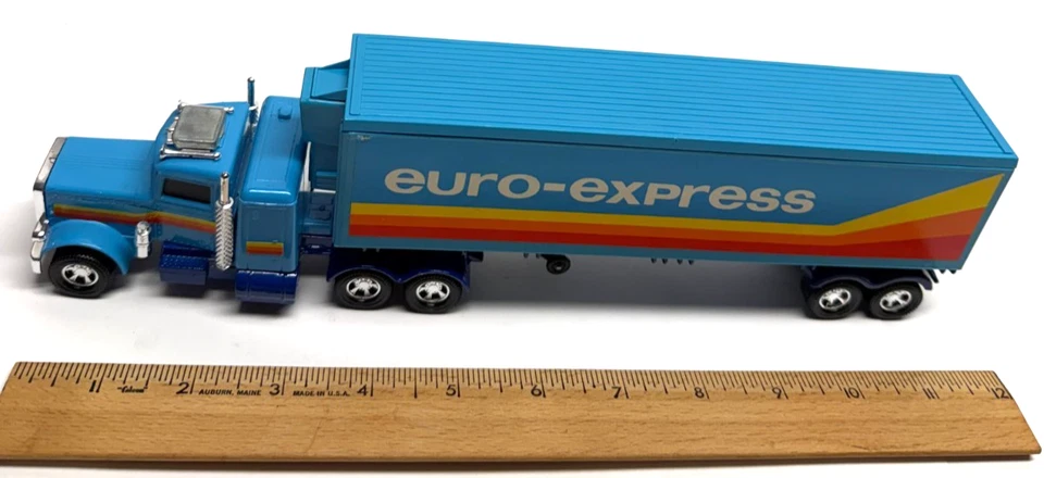 Vintage NEW K- 17 MATCHBOX SUPERKINGS - EURO-EXPRESS SEMI- TRUCK CONTAINER - Image 2 of 4