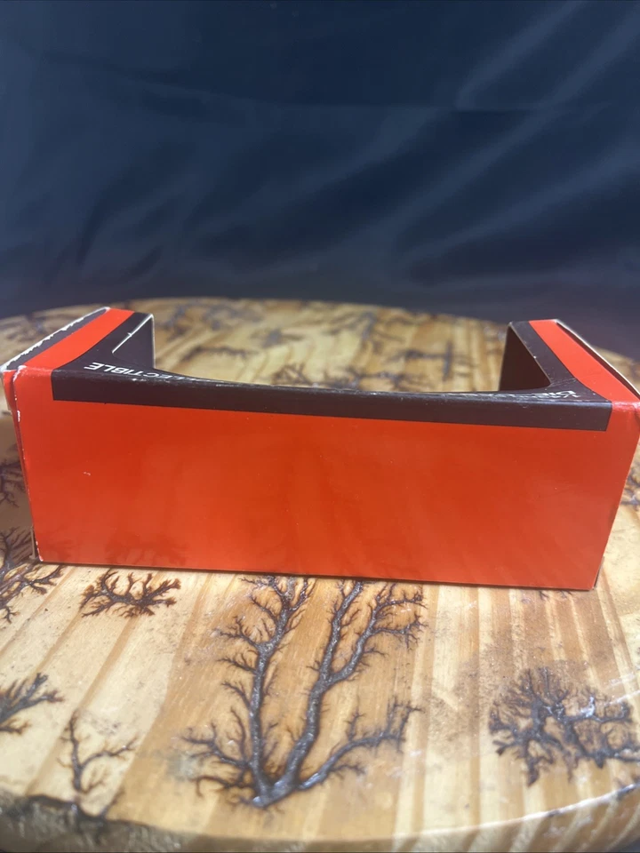 Quartzo Rusty Wallace Miller Genuine Draft Race Car, 1:43 Scale - Image 3 of 4