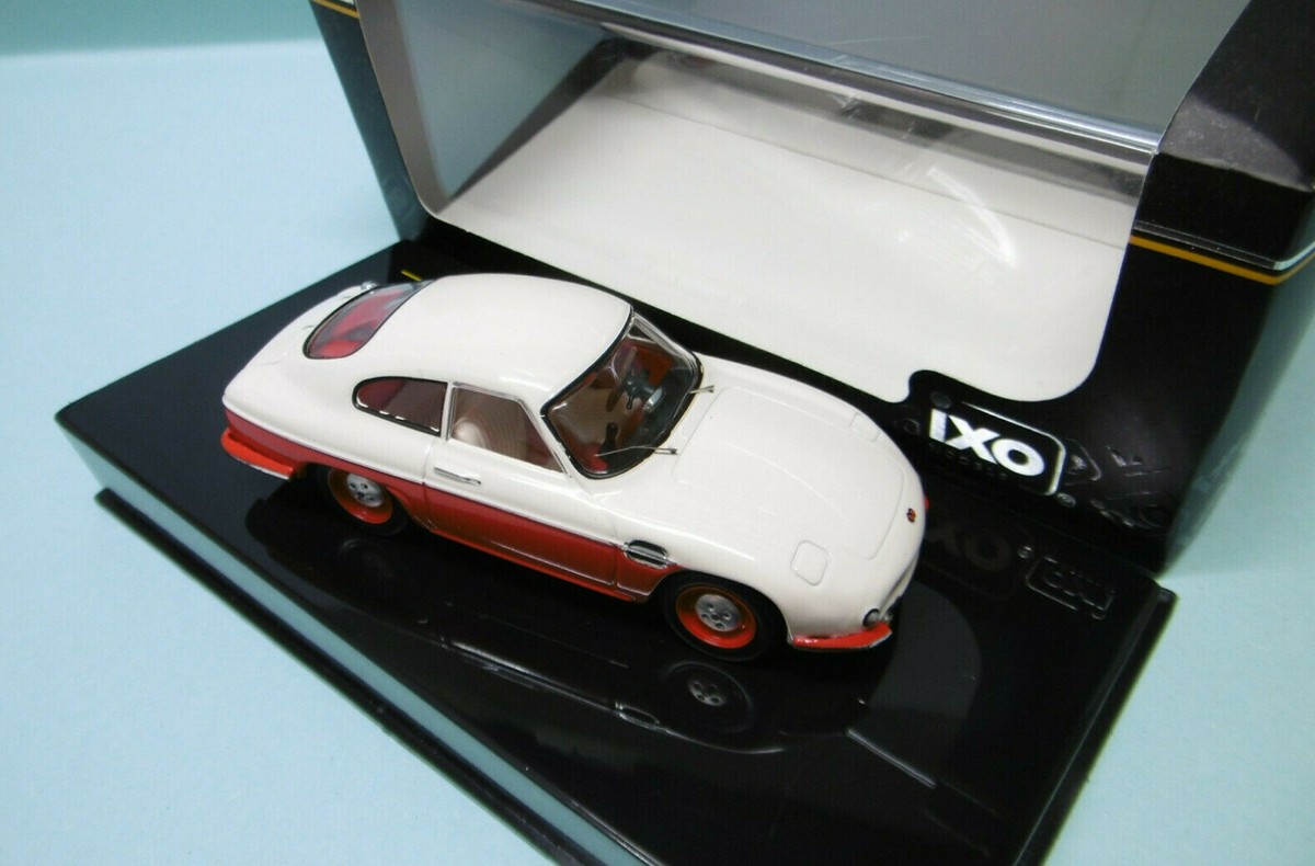 PANHARD DB HBR5 1958 Jaune IXO CLC142 1:43 4895102338320