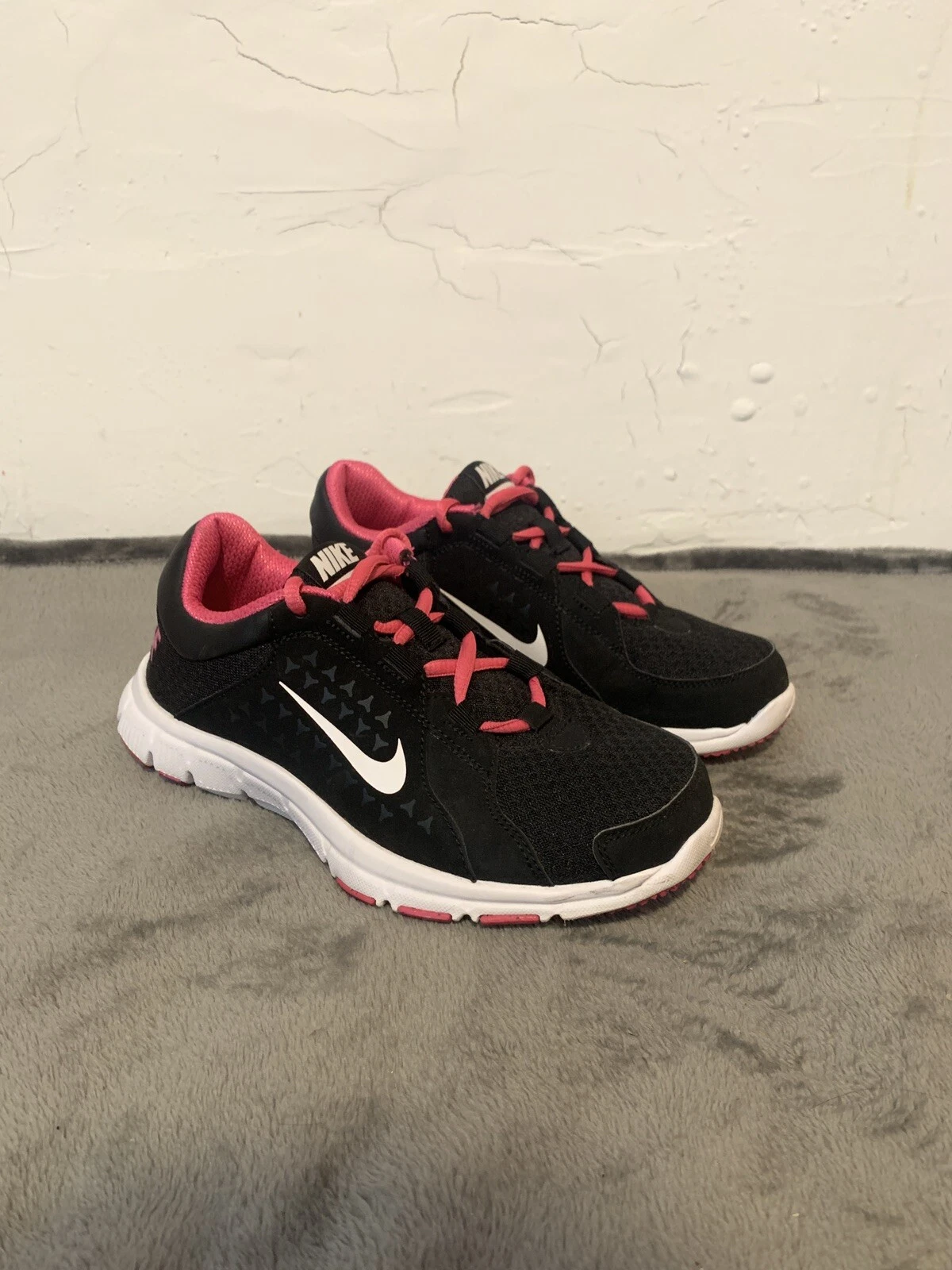 Nike Flex Supreme TR Black/Pink Youth Shoes (525354 001) Size 5Y