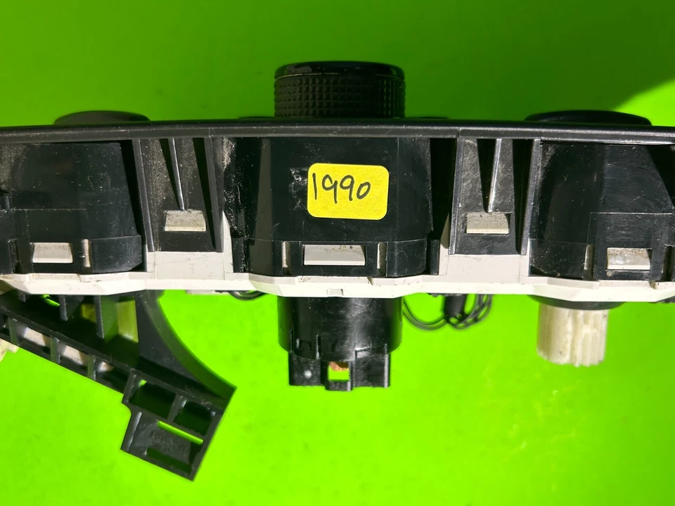 Pontiac G3 2009-2010 CA CALEFACCIÓN CLIMATIZACIÓN UNIDAD DE TEMPERATURA OEM 655-51778 Foto 2 de 4