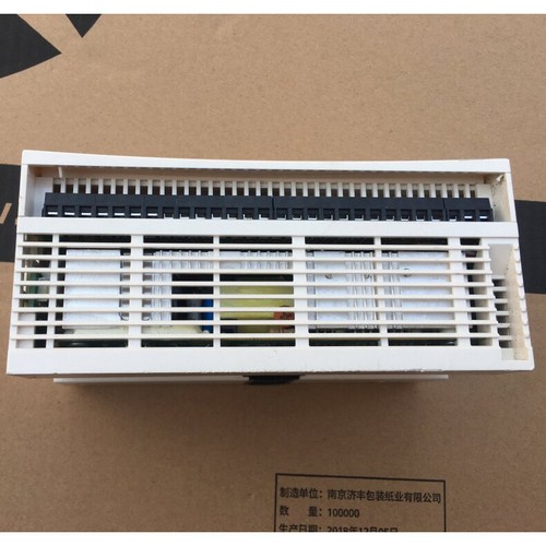 one used Schneider TWDLCAE40DRF Programmable controller Fast Delivery - Picture 4 of 4