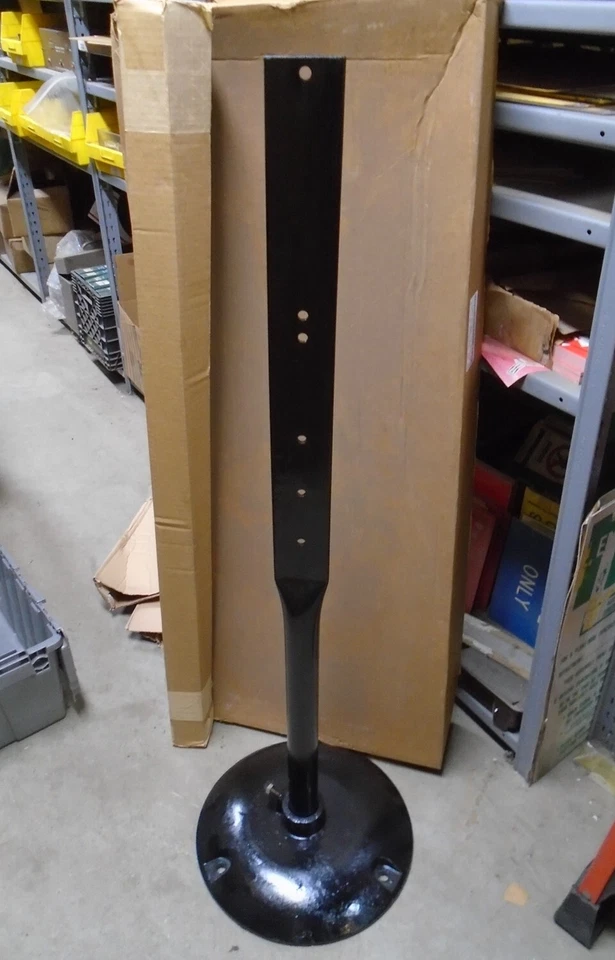 SOPORTE DE LETRERO PORTÁTIL 14" BASE Y POSTE - GP-4 - Pesos 30 Lbs Total - (NUEVO EN CAJA) Foto 2 de 4