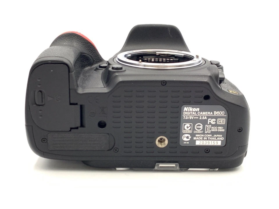 Корпус цифровой однообъективной зеркальной камеры NIKON D600 24,2 Мп - почти как новый - `3325 - Изображение 3 из 3