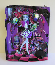 Monster High Sweet Screams Abbey Bominable Doll on backing card.