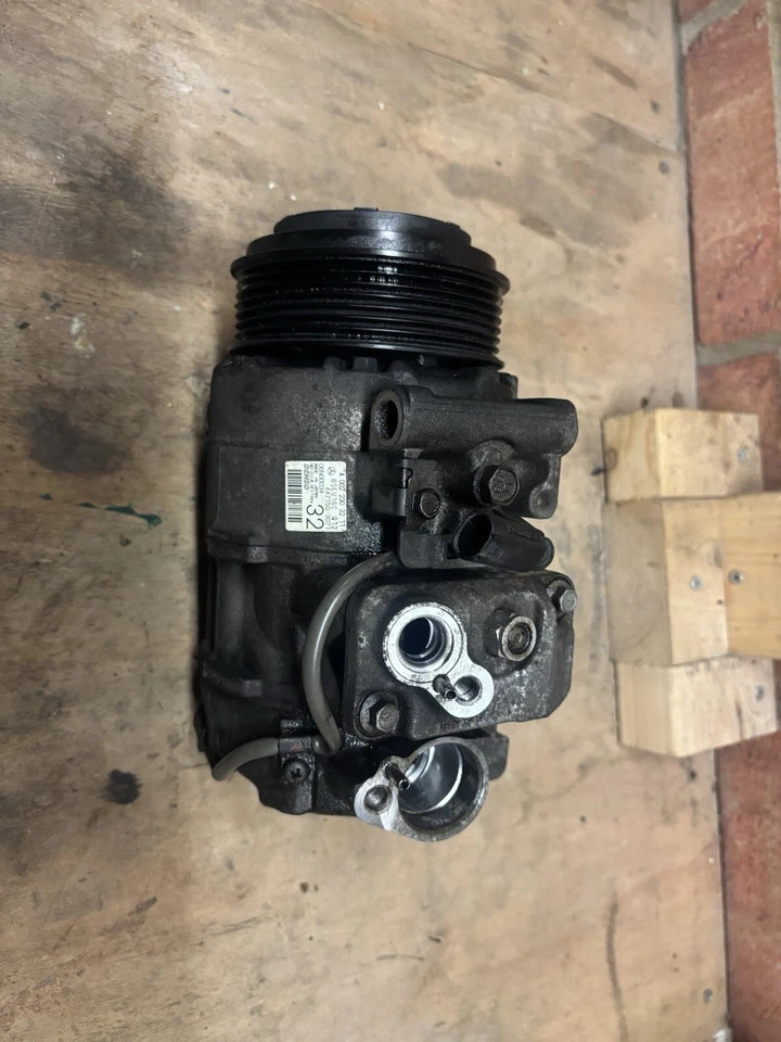 A 002 230 32 11 - Compresor aire acondicionado mercedes-benz a207 Foto 2 de 4