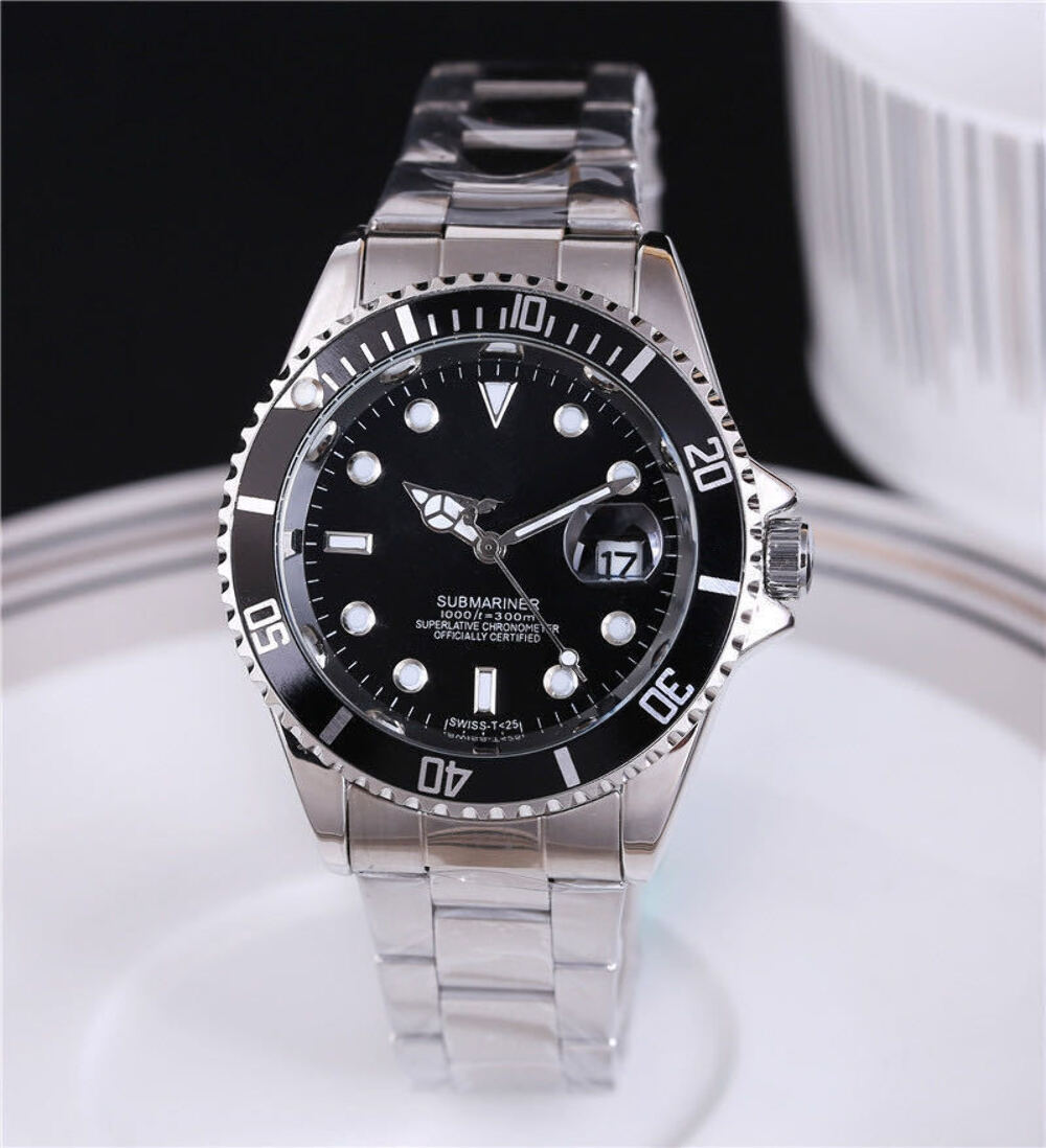Men's Casual Steel Belt Watch with Calendar Display and Quartz Movement