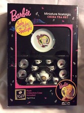 1995 Barbie Miniature Nostalgic China Tea Set Solo in the Spotlight