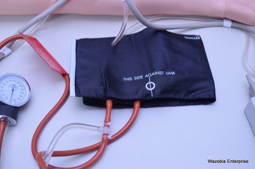 LAERDAL BLUTDRUCK TRAININGSARM - Bild 8 von 12