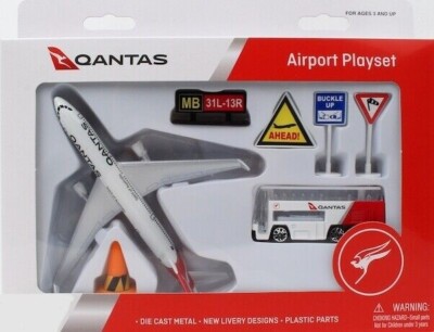 Daron Qantas RT8556 Airport Playset