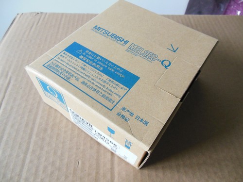 MITSUBISHI PLC Q68DAVN NEW FREE EXPEDITED SHIPPING - Picture 2 of 2