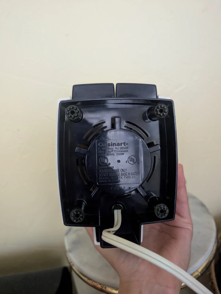 Vintage Cuisinart Mini-Prep Food Processor Model DLC-1TX - Image 3 of 4