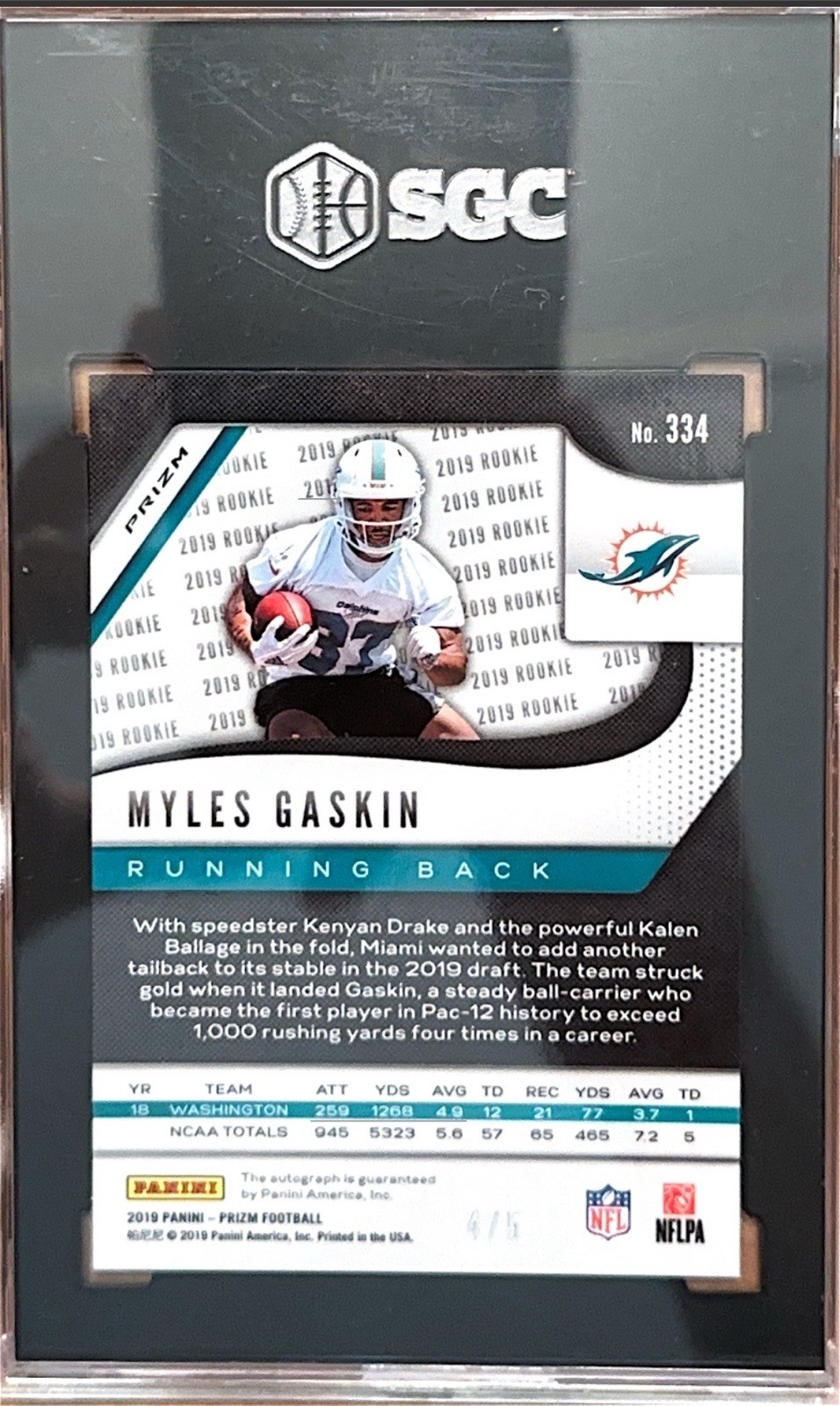 2019 Panini Prizm Myles Gaskin #334 Rookie Gold Vinyl Prizm Auto 4/5 SGC 9.5 view 2